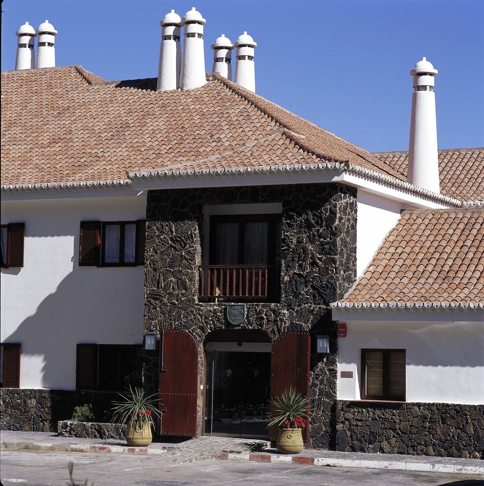 Parador de El Hierro / La Palma Cottages under the night sky