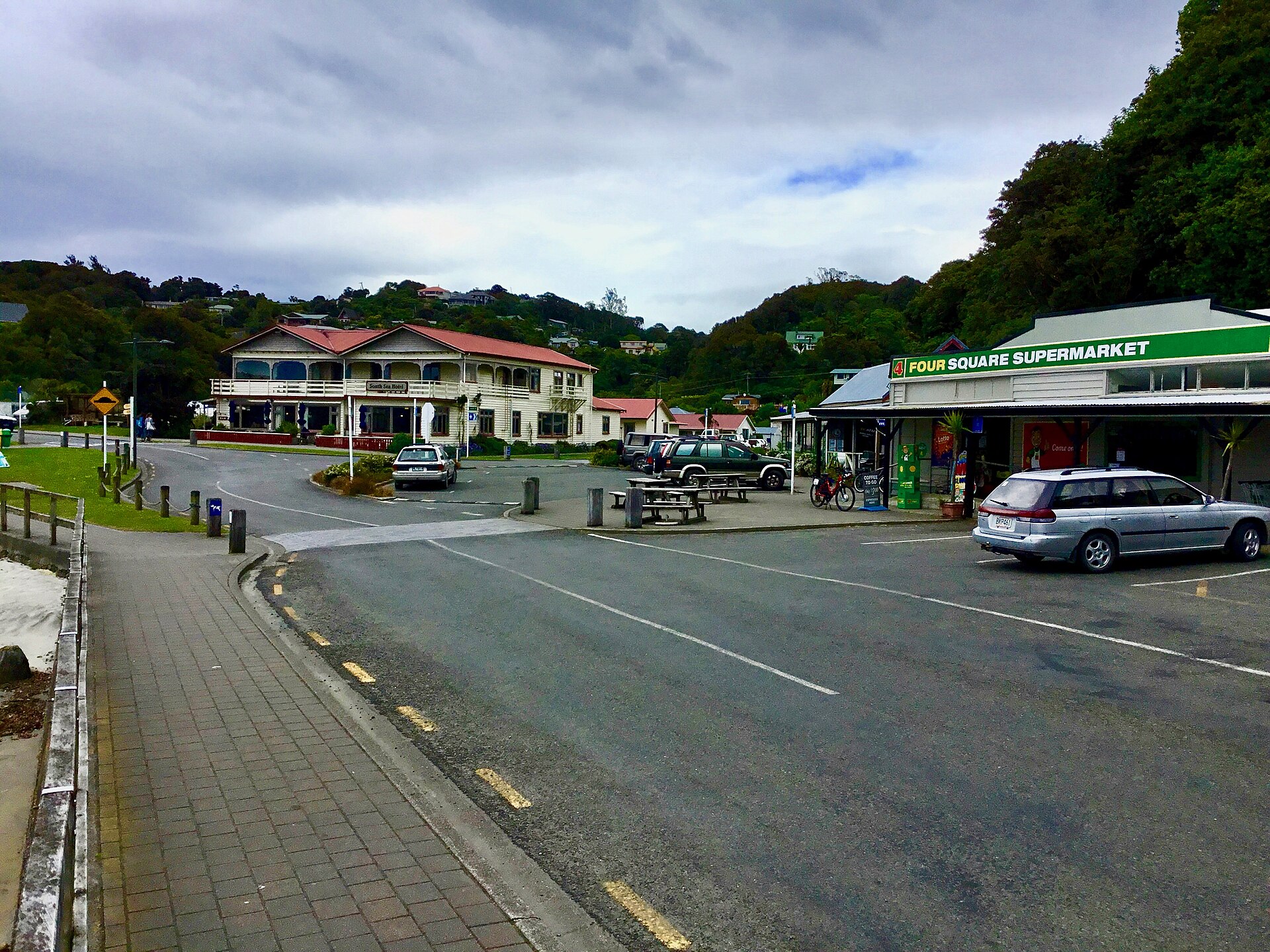 Stewart Island / Rakiura lodging cluster under the night sky
